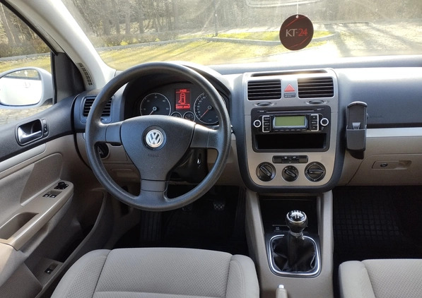 Volkswagen Golf cena 13500 przebieg: 249000, rok produkcji 2008 z Gliwice małe 352